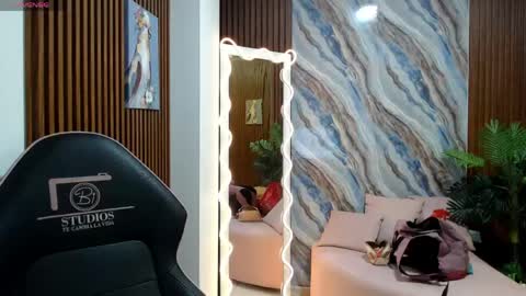 corall_tay1 online show from April 18, 11:36 am