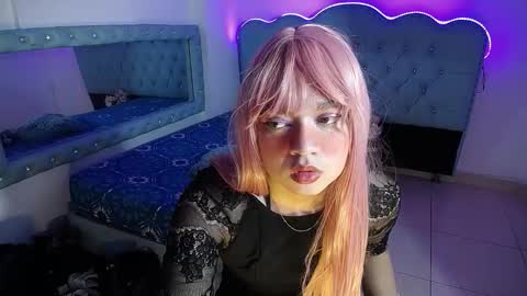 Snapshot of cordelia_perlman chatting on September 19, 12:39 pm Cordelia online show from September 19, 12:39 pm