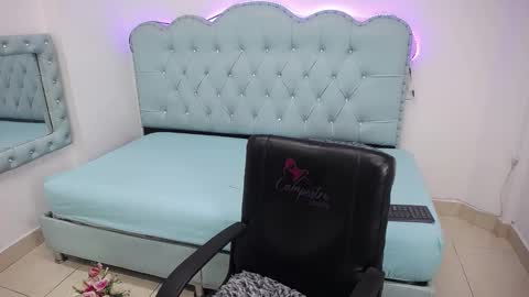 Snapshot of cordelia_perlman chatting on October 25, 2:24 pm Cordelia online show from October 25, 2:24 pm