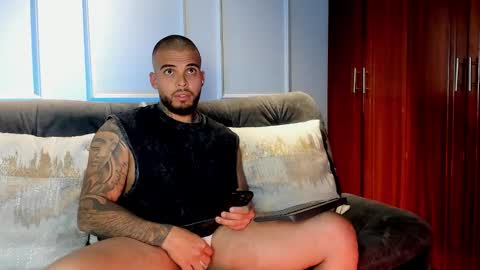 Snapshot of coreymartinez_ chatting on October 29, 2:58 am DaveMonsalve online show from October 29, 2:58 am