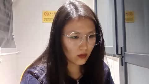 Sara  online show from January 14, 10:32 am