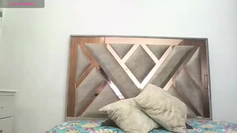 corina_smith28 online show from March 3, 10:15 pm