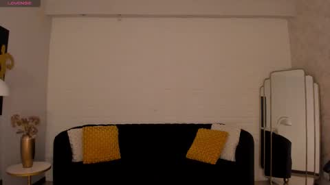 Corinne Russo online show from January 10, 5:31 am