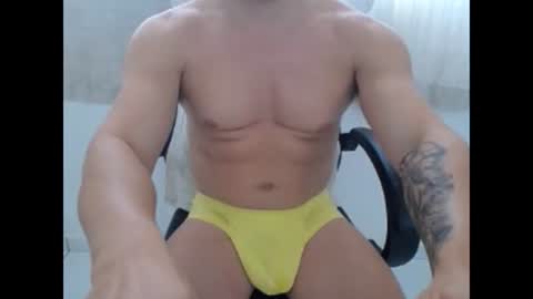 Snapshot of corolaxxl chatting on October 6, 6:27 pm corolaxxl online show from October 6, 6:27 pm