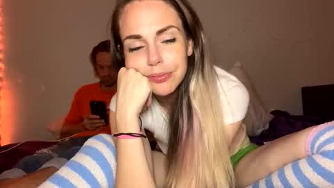 corolineclovr_and_kirkinator online show from February 21, 7:42 am