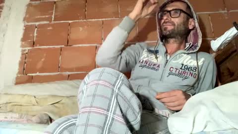 Snapshot of corradog83 chatting on December 3, 2:38 pm Corrado online show from December 3, 2:38 pm