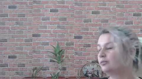 Elisa online show from February 23, 9:22 am