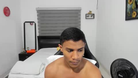 Ethan  online show from December 1, 5:01 am