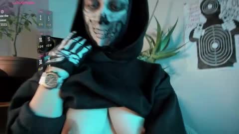 cos_operator online show from October 5, 5:44 pm