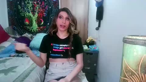 Snapshot of cosmic_crystal chatting on October 19, 8:20 pm cosmic_crystal online show from October 19, 8:20 pm