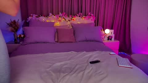 Sia online show from January 29, 12:12 am