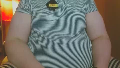 Snapshot of cosmicjones88 chatting on February 18, 8:27 am cosmicjones88 online show from February 18, 8:27 am