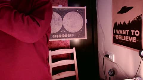 Snapshot of cosmonudes chatting on January 12, 10:22 pm Barry online show from January 12, 10:22 pm