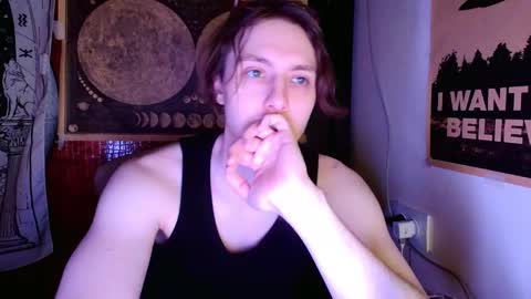 Snapshot of cosmonudes chatting on February 28, 9:23 pm Barry online show from February 28, 9:23 pm