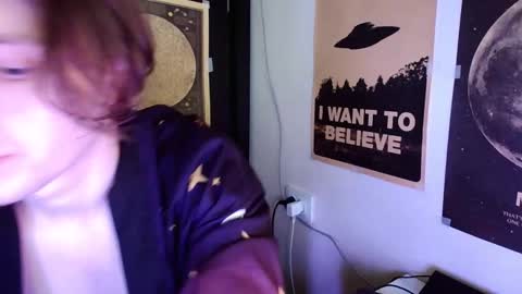 Snapshot of cosmonudes chatting on March 5, 11:17 am Barry online show from March 5, 11:17 am