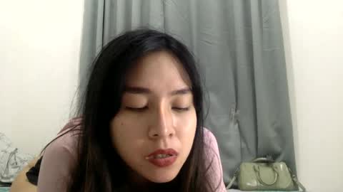 Liz Gwyneth Charlota online show from June 25, 2:10 pm