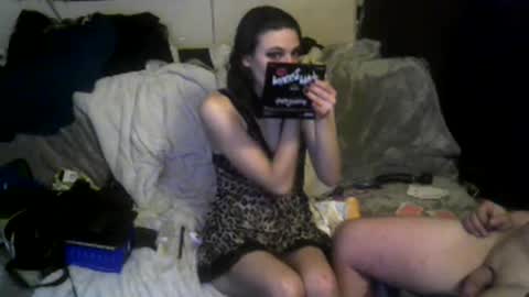 Snapshot of countryfuckers chatting on January 5, 1:47 pm Alaskawildcouple online show from January 5, 1:47 pm