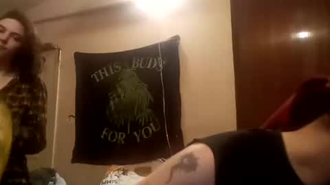 Snapshot of countryfuckers chatting on February 8, 8:10 pm Alaskawildcouple online show from February 8, 8:10 pm