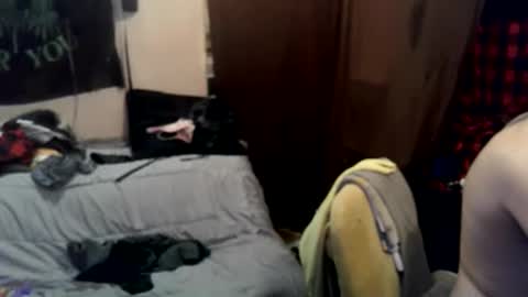 Snapshot of countryfuckers chatting on February 25, 10:26 am Alaskawildcouple online show from February 25, 10:26 am