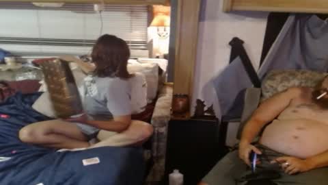 Alaskawildcouple online show from May 22, 6:53 am