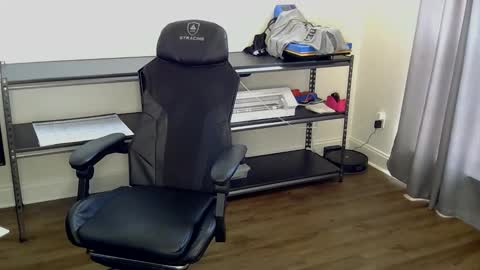 countrystrong35 online show from February 24, 5:22 pm