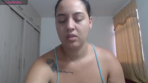  ALEJANDRO Y EMILY  online show from September 9, 11:32 am