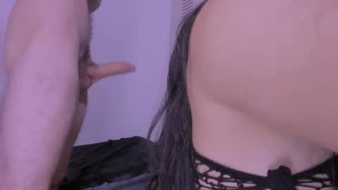 Snapshot of couple_sexxo chatting on October 16, 3:18 am Couple sexxo online show from October 16, 3:18 am