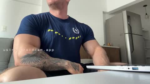 couplemuscle40 online show from September 30, 11:48 am