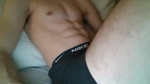 couplequckies online show from December 20, 5:36 am