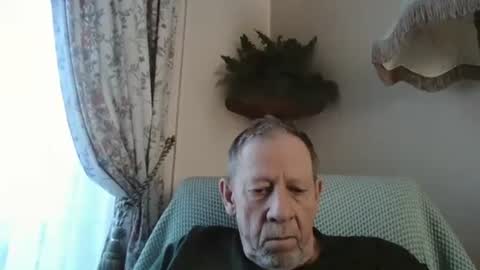 courieral1 online show from March 5, 8:32 am