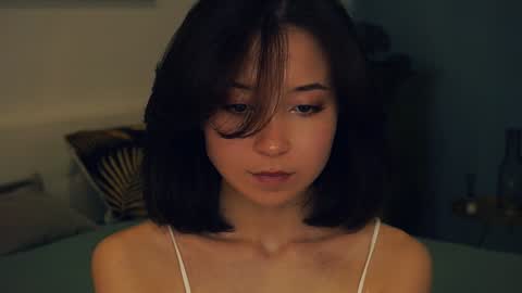 Yui online show from February 7, 11:45 am