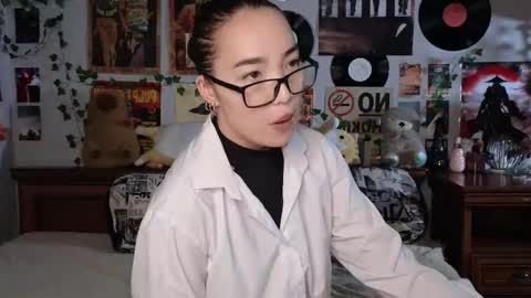 Snapshot of coventinahazleton chatting on November 7, 8:20 pm Yuna online show from November 7, 8:20 pm