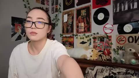 Yuna online show from December 3, 8:18 pm