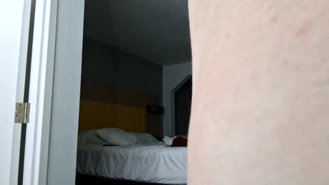 Snapshot of covict6969 chatting on June 10, 1:39 am covict6969 online show from June 10, 1:39 am