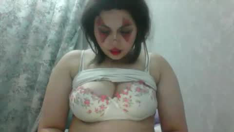cow_on_cam online show from October 21, 5:13 pm