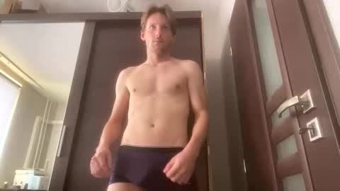 Snapshot of cowen_24 chatting on June 4, 9:15 am cowen_24 online show from June 4, 9:15 am