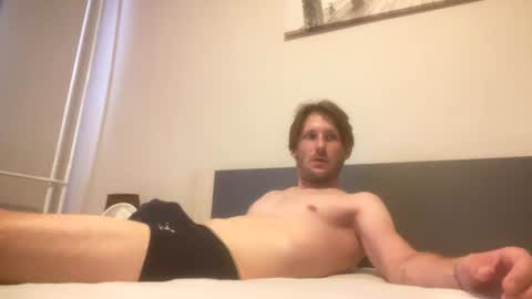 Snapshot of cowen_24 chatting on July 6, 11:40 am cowen_24 online show from July 6, 11:40 am