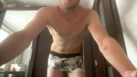 Snapshot of cowen_24 chatting on August 4, 9:12 am cowen_24 online show from August 4, 9:12 am