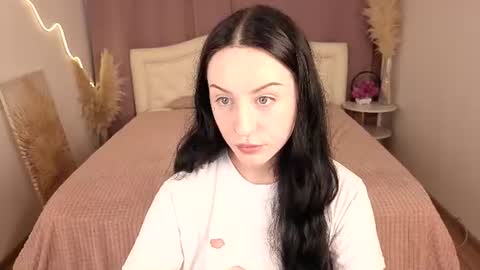 coy_emo_princess online show from June 27, 9:03 am