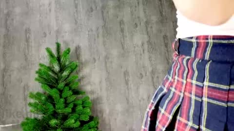 Snapshot of coy_girl_ chatting on December 8, 1:25 pm My name is Emma  - HELP COLLECT TOKENS FOR THE OPERATION FOR MY DAUGHTER online show from December 8, 1:25 pm