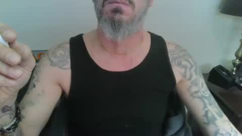 Snapshot of cpl_inlove chatting on March 28, 1:11 pm cpl_inlove online show from March 28, 1:11 pm