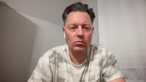 Snapshot of cqeason chatting on March 13, 3:57 am crashout360 online show from March 13, 3:57 am