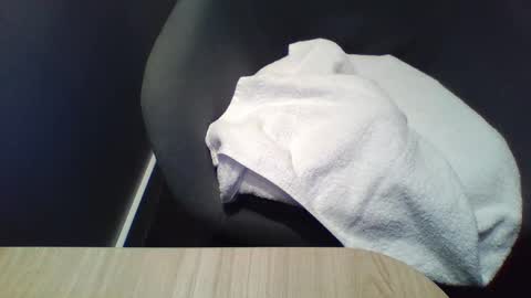 crave_me_ online show from November 26, 1:06 am