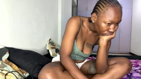 Snapshot of crave_meslowly chatting on August 9, 2:02 am Taliee online show from August 9, 2:02 am