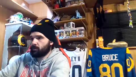 Snapshot of craveitoften chatting on December 29, 1:56 am craveitoften online show from December 29, 1:56 am