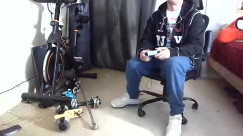 Snapshot of crazy4feetmanic chatting on March 24, 5:56 am drbucknaked online show from March 24, 5:56 am