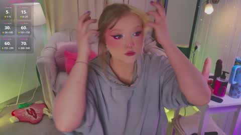 Sonya online show from April 22, 11:06 pm