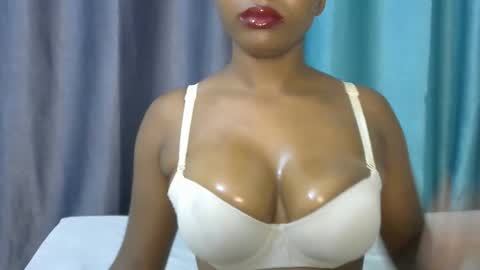 Snapshot of crazy_angela664 chatting on May 16, 6:21 am Angela online show from May 16, 6:21 am