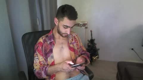 crazy online show from January 8, 8:27 am