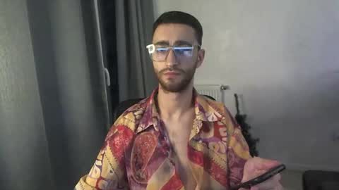 crazy online show from January 8, 5:26 pm